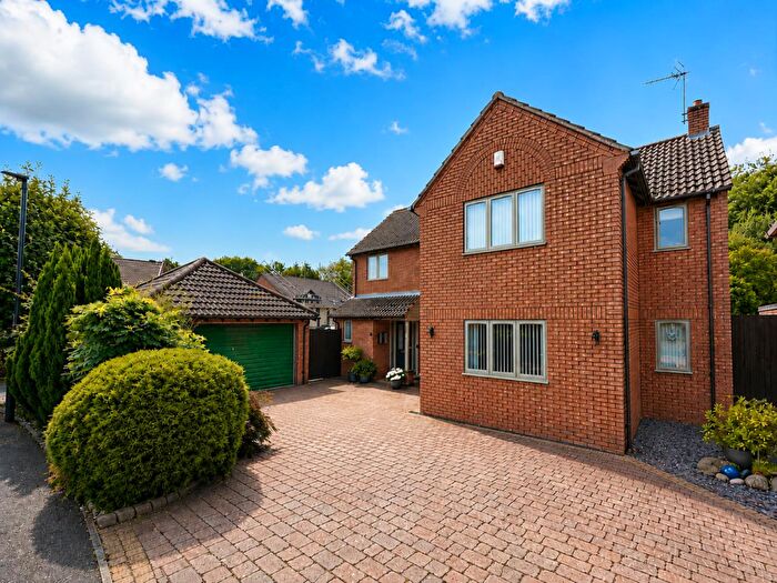 4 Bedroom Detached House For Sale In South Brae Close, Littleover, Derby, DE23