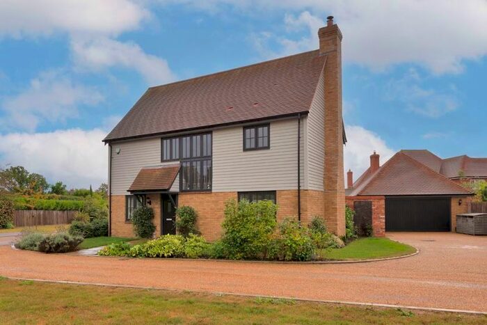 4 Bedroom Detached House To Rent In Clover Drive, Marden, Tonbridge, TN12