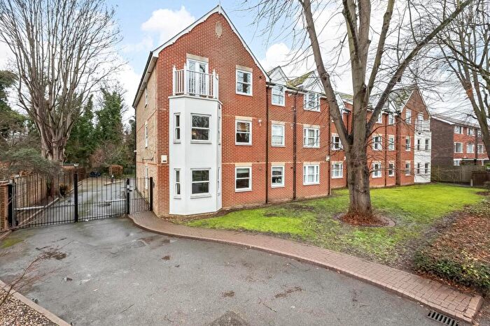 2 Bedroom Flat For Sale In Croxted Road, Dulwich, London, SE21