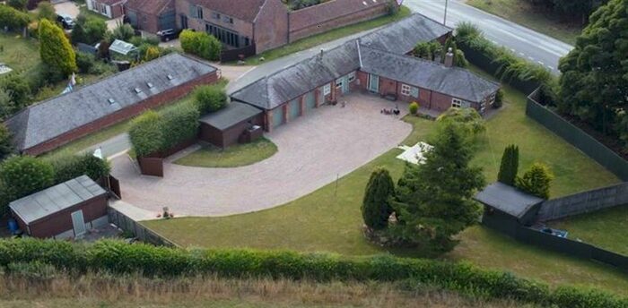 3 Bedroom Detached House For Sale In Lincoln Road, LN11