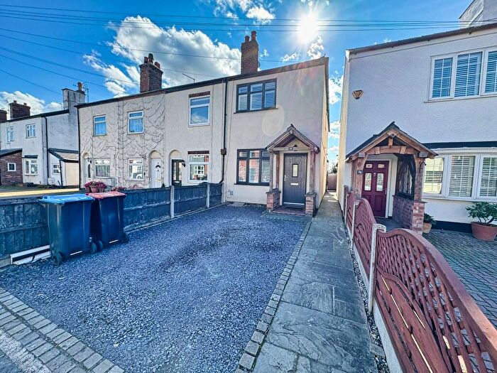 2 Bedroom End Of Terrace House To Rent In Chapel Street, Northwich, Cheshire, CW9