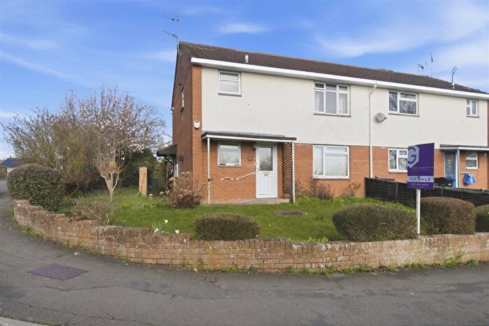 1 Bedroom Flat For Sale In St. Clements Road, Keynsham, Bristol, BS31