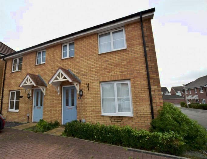 3 Bedroom Semi-Detached House To Rent In Crib Y Sianel, Rhoose, Barry, CF62