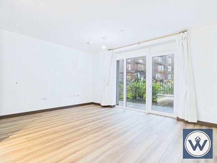 1 Bedroom Flat For Sale In Powerhouse Lane, London, UB3