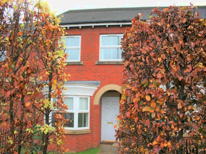 4 Bedroom House To Rent In Silver Birch Way, Hampden Hall, Aylesbury, HP22
