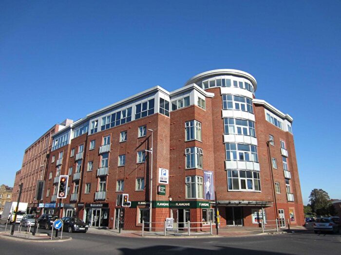 1 Bedroom Flat To Rent In Lloyd Street, Altrincham, Greater Manchester, WA14