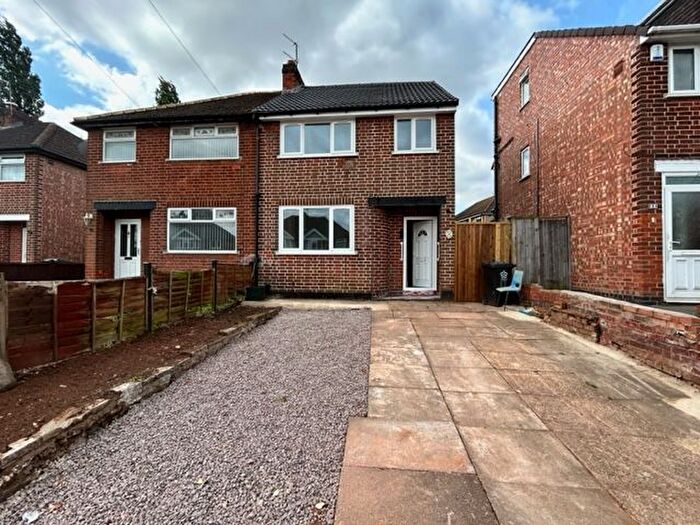 3 Bedroom Semi Detached House To Rent In Bristol Avenue, Leicester, LE4