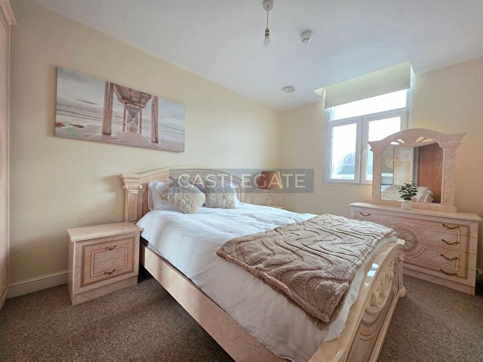 1 Bedroom Flat To Rent In Westgate Apartments, Huddersfield, HD1