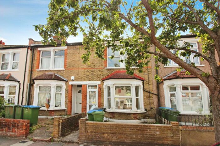 Terraced House To Rent In Federation Road, Abbey Wood, SE2