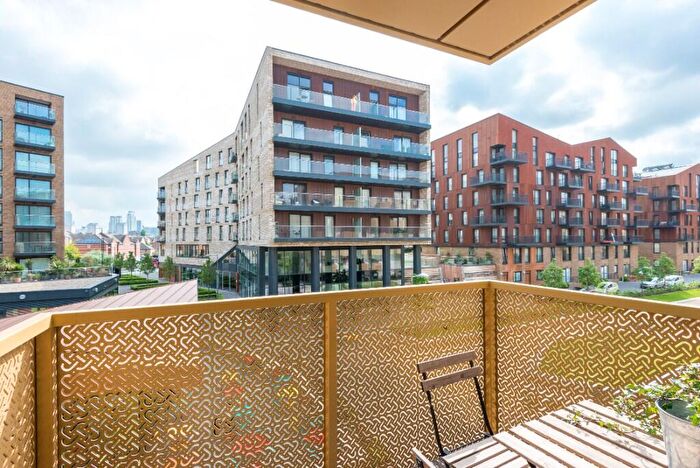 2 Bedroom Apartment To Rent In Pell Street, London, SE8