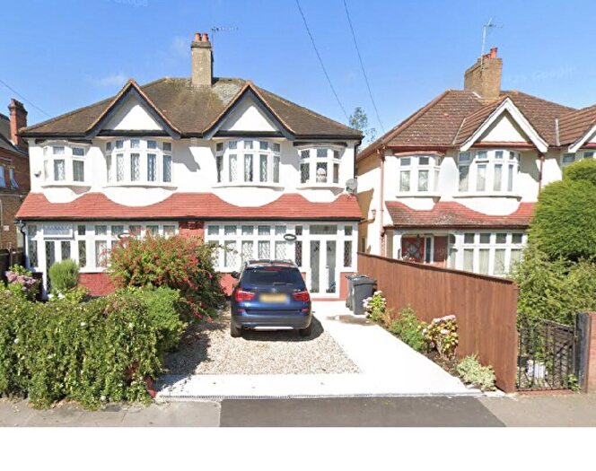 3 Bedroom Semi-Detached House To Rent In Morland Avenue, Croydon, CR0