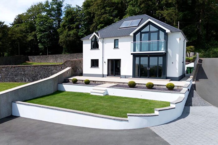 4 Bedroom Detached House For Sale In Llys Steffan, Llansteffan, SA33