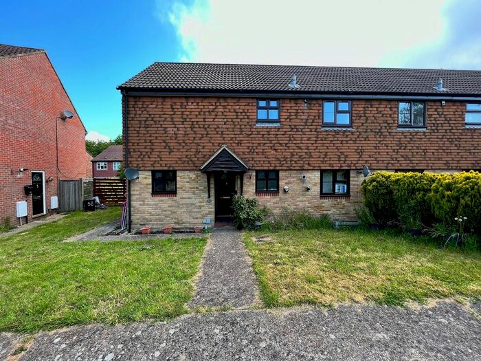 1 Bedroom Maisonette To Rent In Watercress Drive, Sevenoaks, TN14