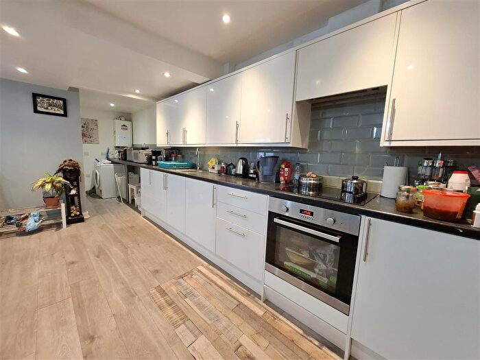 3 Bedroom Terraced House To Rent In The Dart, Hemel Hempstead, HP2