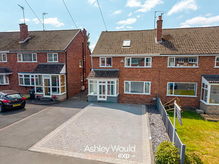 4 Bedroom Semi Detached House For Sale In Rosemary Road, Halesowen, B63