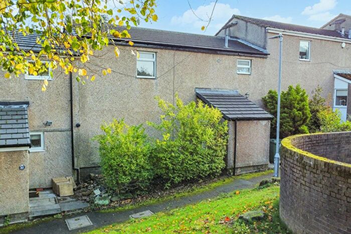 3 Bedroom Terraced House For Sale In Holtdale Avenue, Cookridge, Leeds, LS16