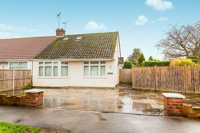 3 Bedroom Bungalow To Rent In Wallcroft, Willaston, Neston, CH64