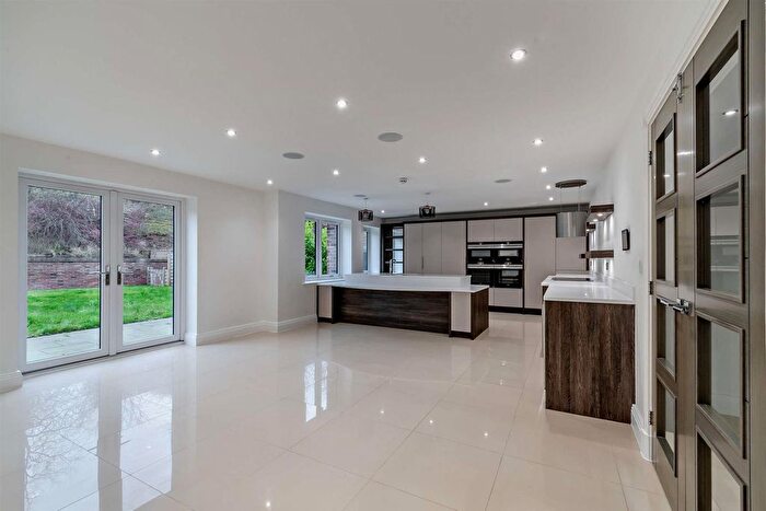 5 Bedroom Detached House For Sale In De Montfort House, Haven Pastures, Henley-In-Arden, B95