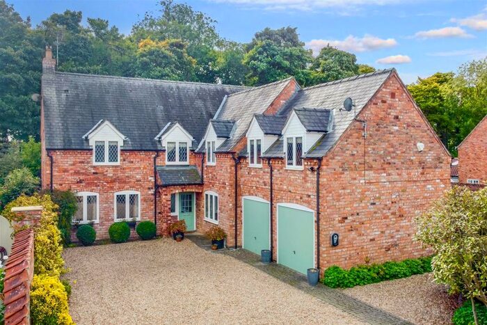 5 Bedroom Detached House For Sale In Thorold Way, Harmston, Lincoln, LN5