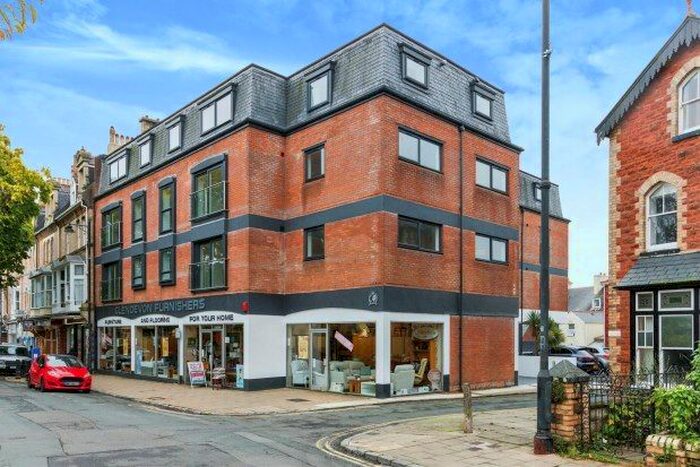 2 Bedroom Flat To Rent In Westminster House, Paignton, TQ3