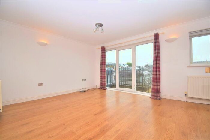 2 Bedroom Flat To Rent In Ruskin Road Belvedere, DA17