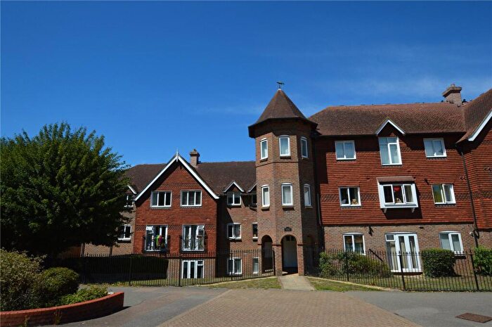 1 Bedroom Apartment For Sale In Ockford Road, Godalming, Surrey, GU7