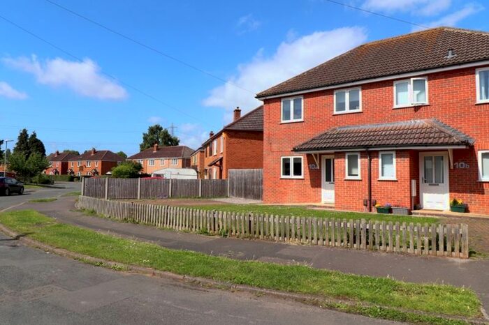 3 Bedroom Semi-Detached House To Rent In Rookery Road, Innsworth, Gloucester, GL3