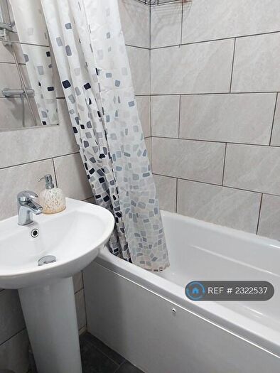 1 Bedroom Flat To Rent In Edmonton, London, N9