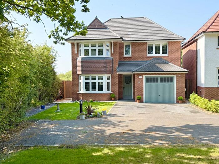3 Bedroom Detached House For Sale In Clos Beau Mount, Penymynydd, CH4