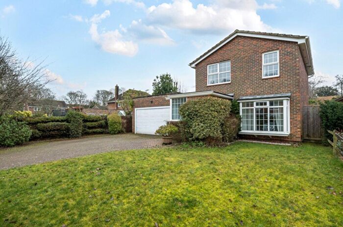 3 Bedroom Detached House For Sale In Harberton Crescent, Chichester, PO19