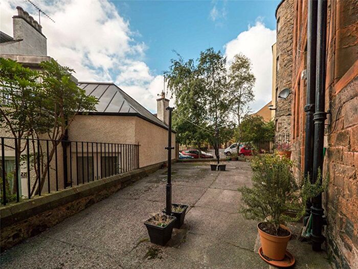 2 Bedroom Flat To Rent In Dean Path Buildings, Edinburgh, EH4