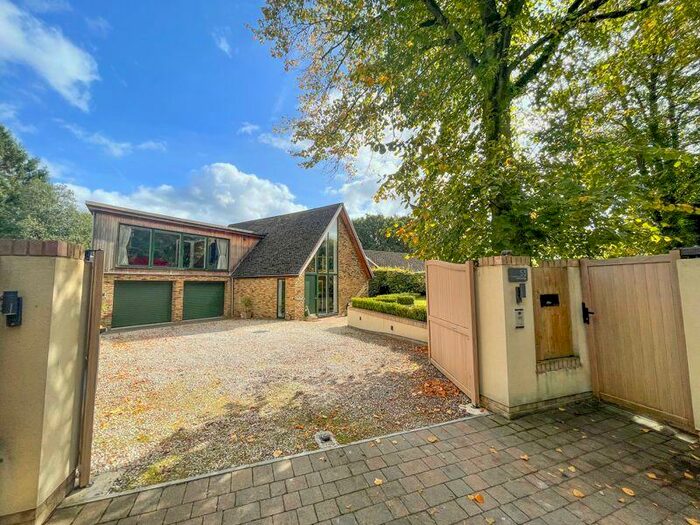 4 Bedroom Detached House For Sale In Church Road, Aspley Heath, MK17