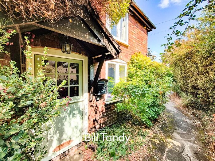 2 Bedroom Cottage For Sale In William Iv Road, Alrewas, Burton-on-Trent, DE13