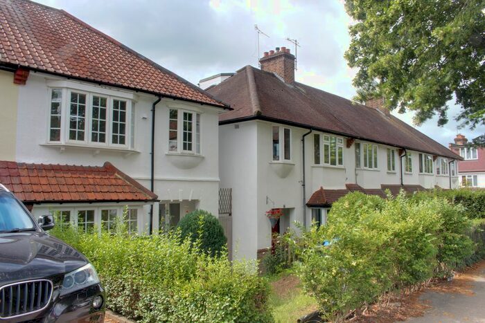 3 Bedroom End Of Terrace House To Rent In Montpelier Road, Purley, CR8