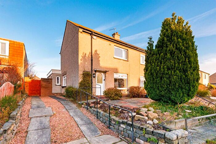3 Bedroom House For Sale In Magdalene Gardens, Brunstane, Edinburgh, EH15