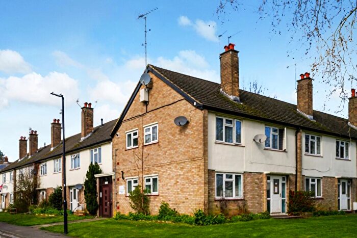 1 Bedroom Flat For Sale In Powis Close, Maidenhead, SL6