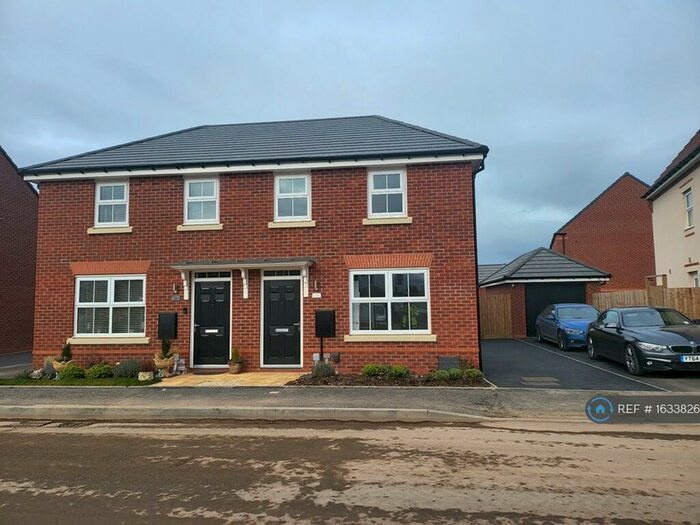 3 Bedroom Semi-Detached House To Rent In Worthing Grove, Tamworth, B78