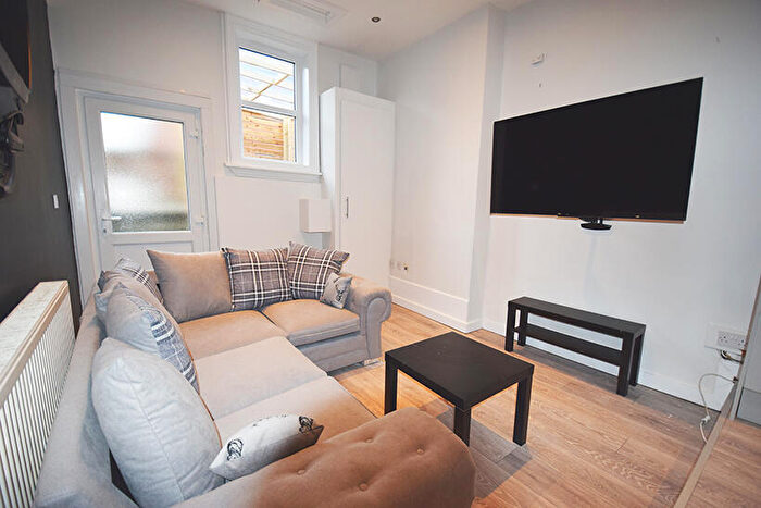 7 Bedroom Maisonette To Rent In A Mansfield Road, Nottingham, Nottinghamshire, NG1