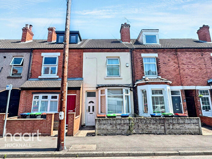 3 Bedroom Terraced House For Sale In Co-Operative Avenue, Nottingham, NG15