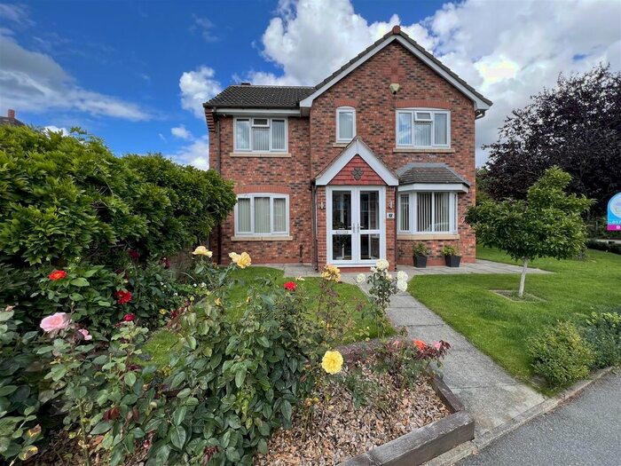 3 Bedroom Detached House For Sale In Blenheim Drive, Prescot, L34