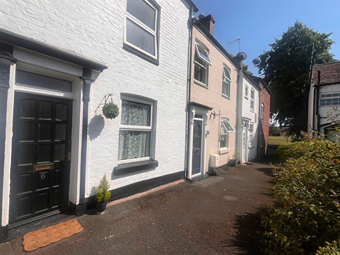 2 Bedroom Terraced House For Sale In Brynhafod Road, Oswestry, SY11