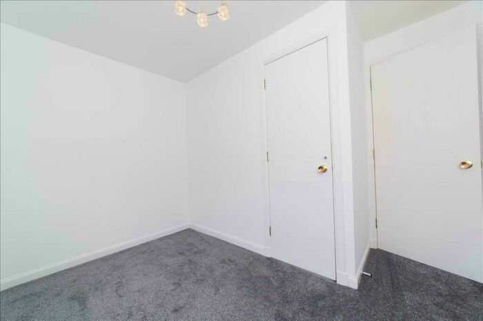 2 Bedroom Apartment To Rent In Kemp Court, Hamilton, ML3