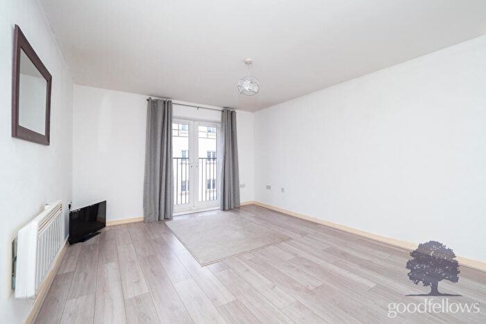 1 Bedroom Apartment To Rent In Schoolgate Drive, Morden, Surrey, SM4