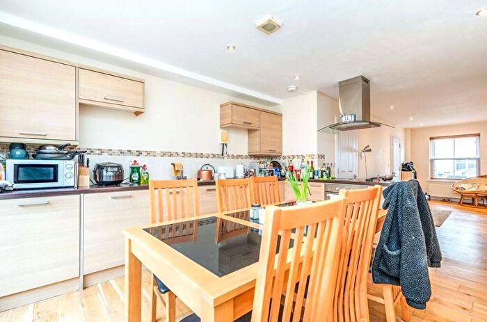 3 Bedroom House To Rent In Dover Street, Southampton, Hampshire, SO14