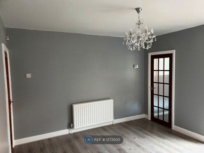 2 Bedroom Terraced House To Rent In Ball Street, Nottingham NG3