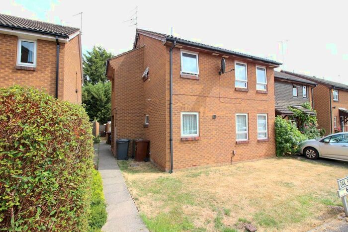 Studio To Rent In Oak Path, Bushey, WD23