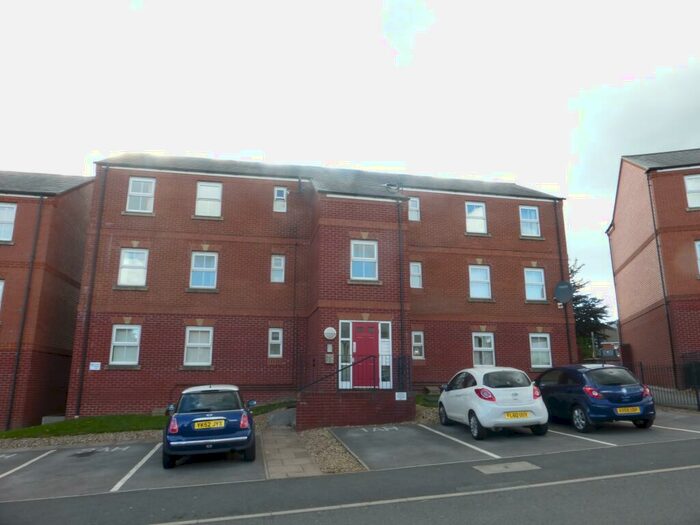 2 Bedroom Flat To Rent In Disraeli Crescent, Ilkeston, DE7