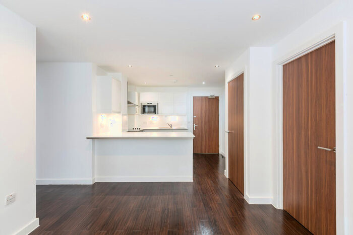 1 Bedroom Apartment To Rent In Northumberland House, Wellesley Road, Sutton, SM2