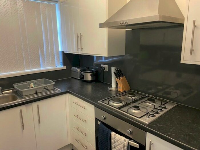 2 Bedroom Semi-Detached House To Rent In Lathe Road, Whiston, S60