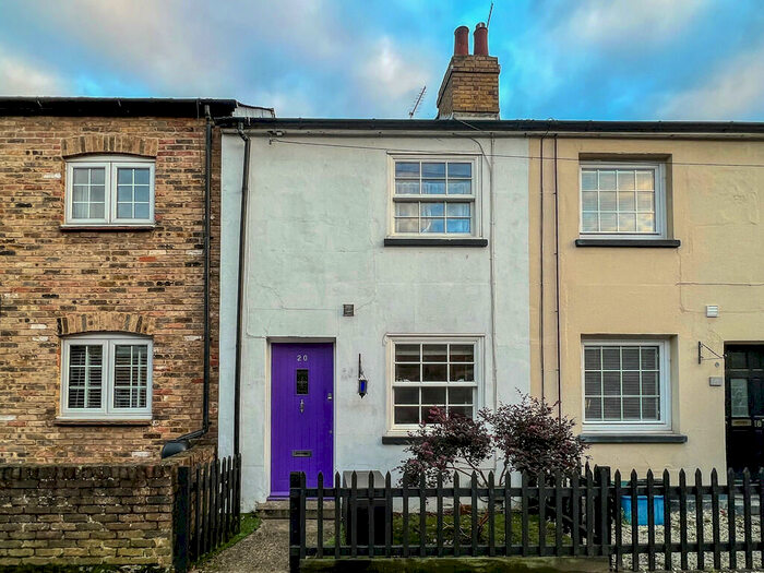 3 Bedroom Terraced House To Rent In The Folly, Hertford, SG14